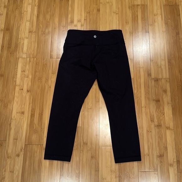 Lululemon cropped leggings size 6 women’s - Picture 4 of 7